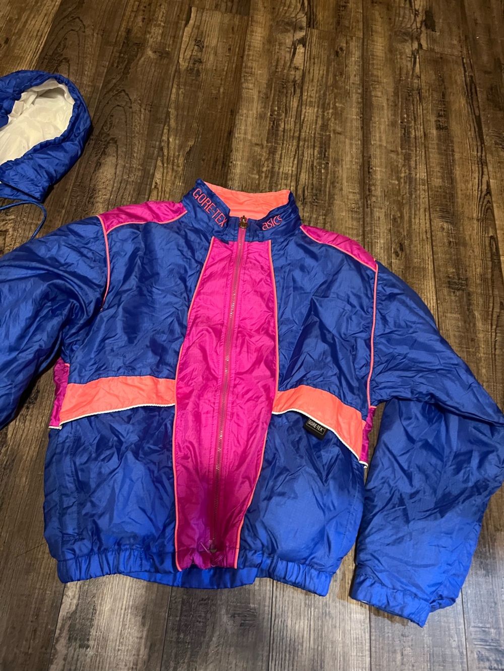 Vintage Asics gore-Tex windbreaker
